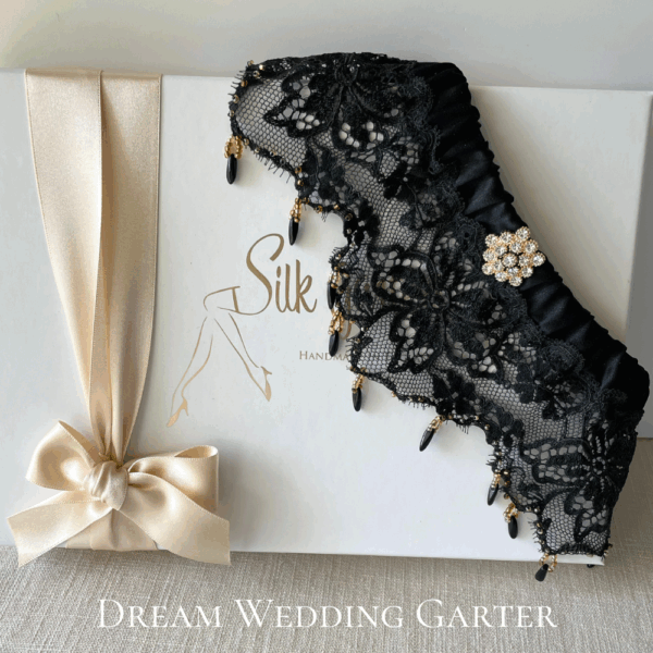 Dream wedding garter Black & Gold