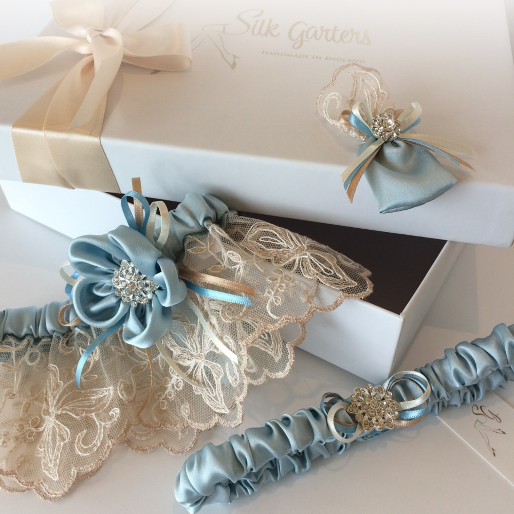 Add a Sixpence bag to my garter :-) - Image 2