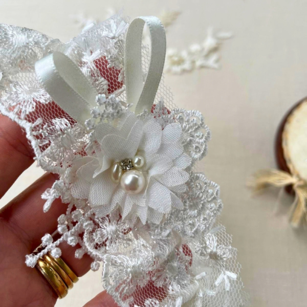 Sophia wedding garter trailing lace