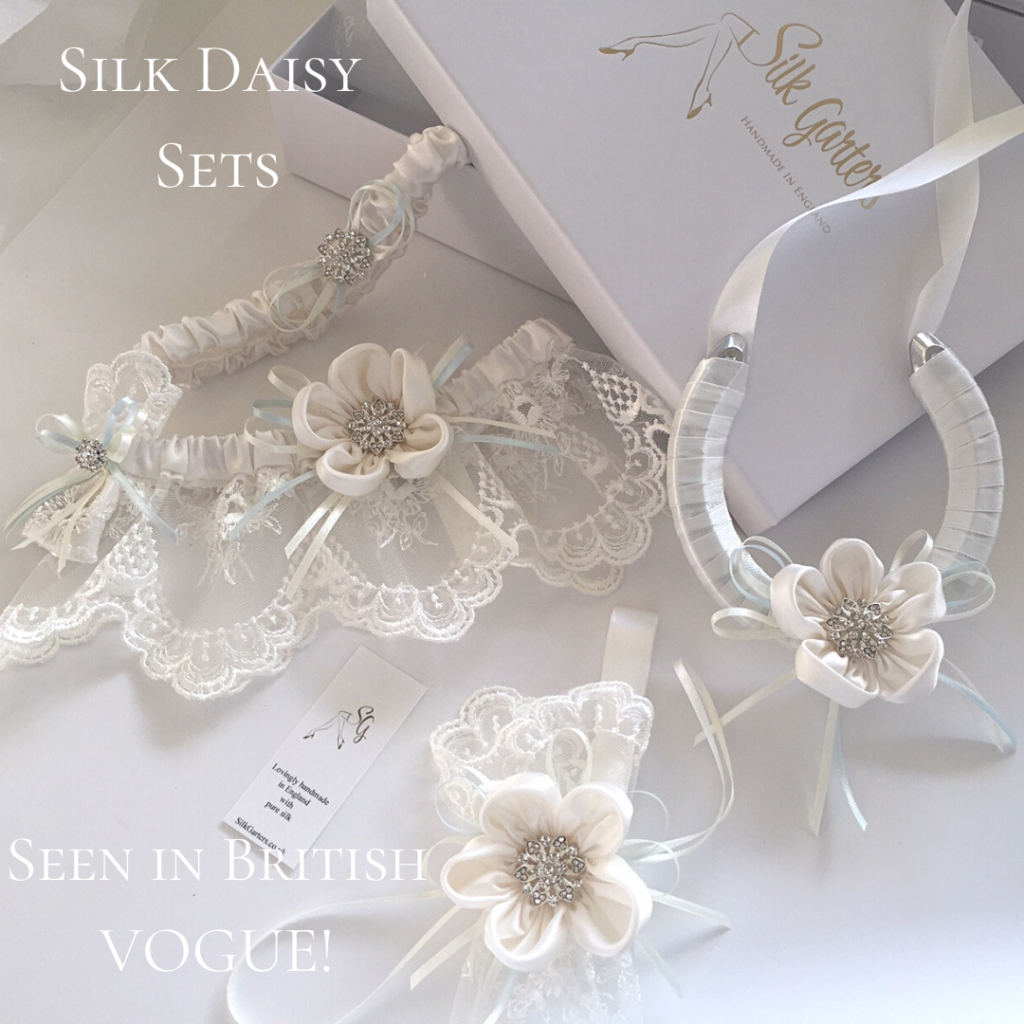 Luxury Wedding garter set Silk Daisy