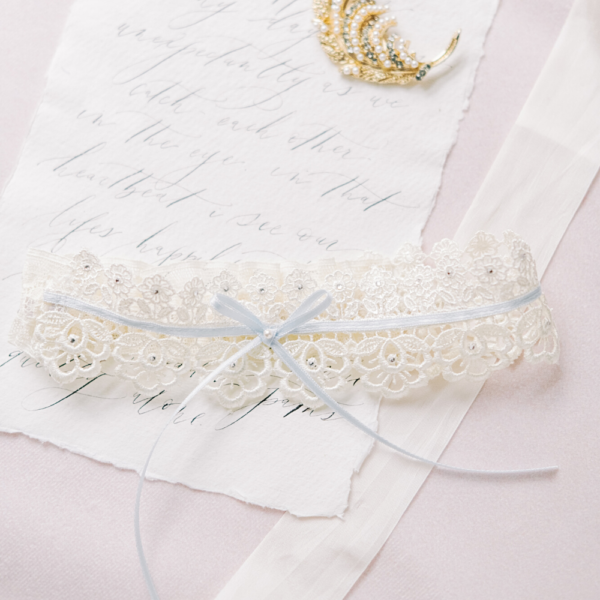 Sleek Garter ivory Pretty Maids - Sleek Garter ivory Pretty Maids - luxury guipure lace - crystals and pearl
