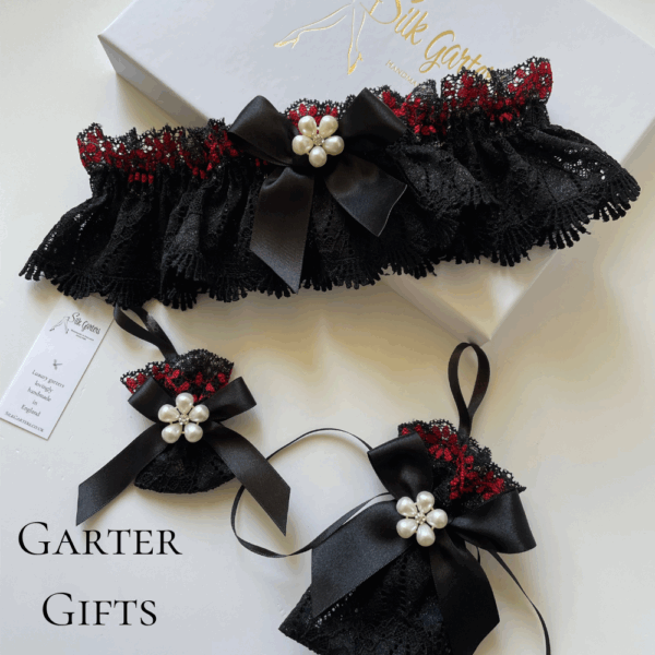 Irresistible Crimson Noir garter set