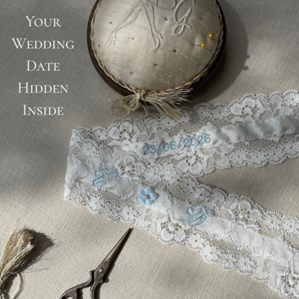 Personalised wedding garter flat lace